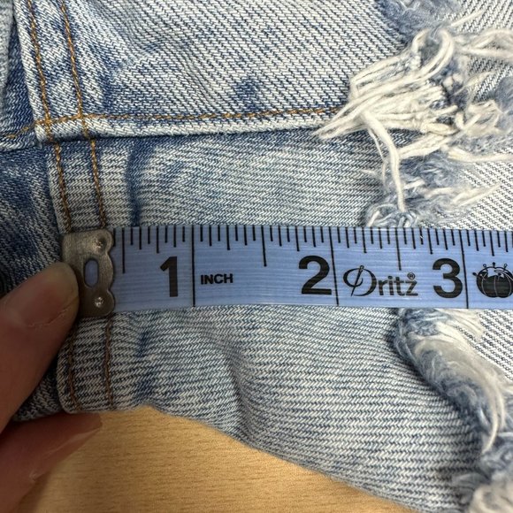 Agolde Parker Vintage Cut Off Shorts, Size 25 - Picture 8 of 9